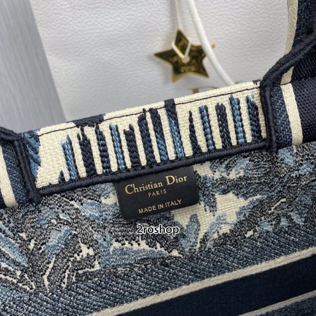 디올북토트백미듐멀티블루
