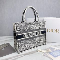 디올북토트백미듐멀티화이트