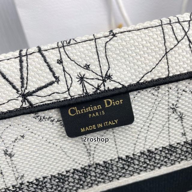 디올북토트백미듐멀티화이트