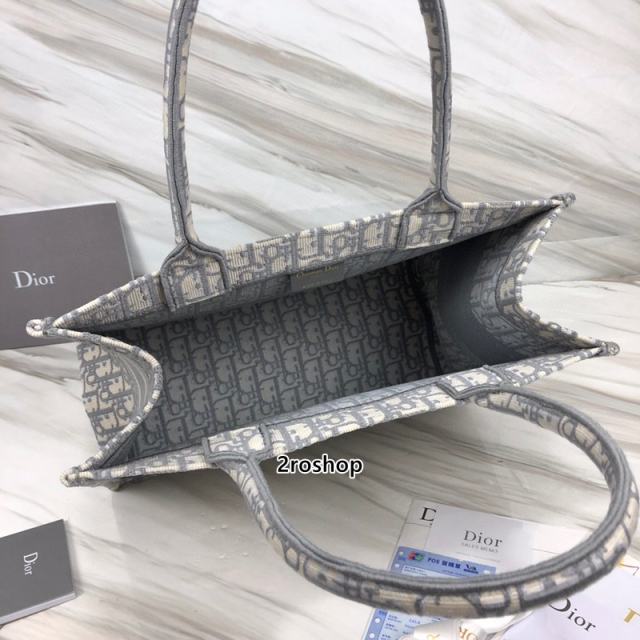 디올북토트백미듐멀티그레이