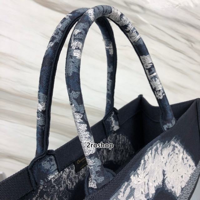 디올북토트백라지멀티블랙