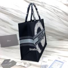 디올북토트백라지멀티블랙