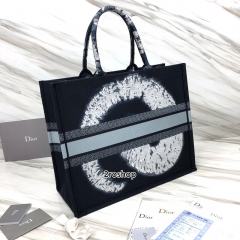 디올북토트백라지멀티블랙