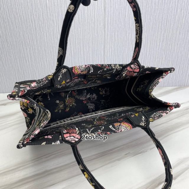 디올북토트백미듐멀티블랙