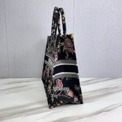 디올북토트백라지멀티블랙