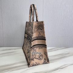 디올북토트백라지멀티베이지