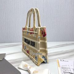 디올북토트백미니멀티베이지