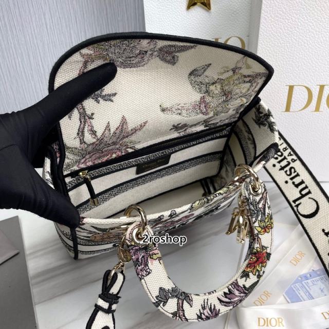 디올레이디백자수미듐멀티화이트