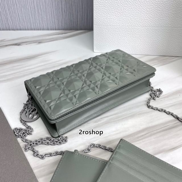 디올레이디백까나쥬다이아몬드