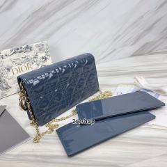 디올레이디백까나쥬페이턴트블루