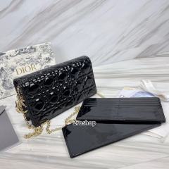 디올레이디백까나쥬페이턴트블랙