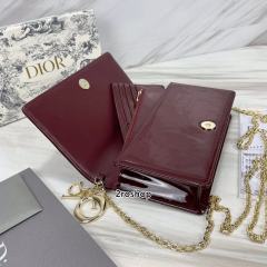 디올레이디백까나쥬페이턴트체리레드