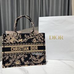 디올북토트백미듐멀티블랙