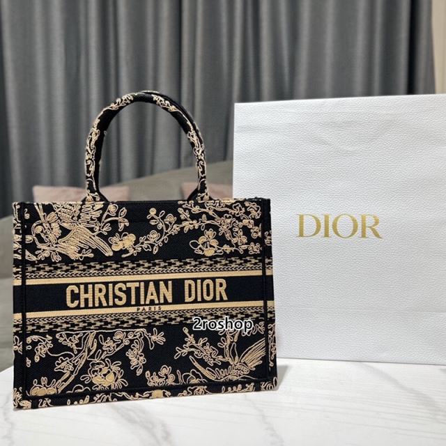 디올북토트백미듐멀티블랙