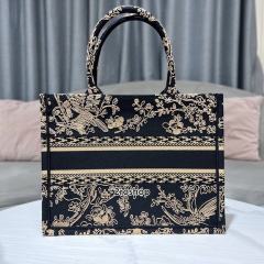 디올북토트백미듐멀티블랙