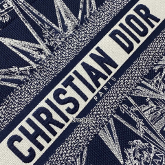 디올북토트백미듐멀티블루