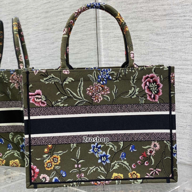 디올북토트백미듐멀티그린