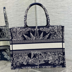 디올북토트백미듐멀티블루