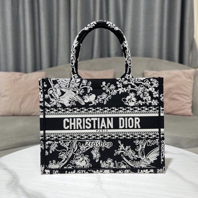 디올북토트백미듐멀티블랙