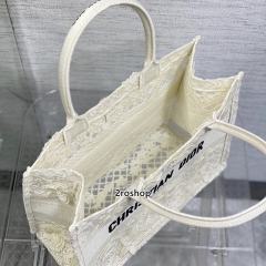 디올북토트백미듐화이트