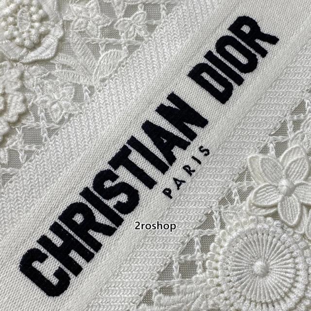 디올북토트백스몰화이트