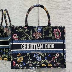 디올북토트백미듐멀티블랙