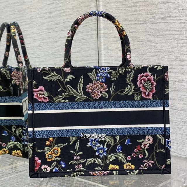 디올북토트백미듐멀티블랙