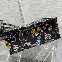 디올북토트백미듐멀티블랙