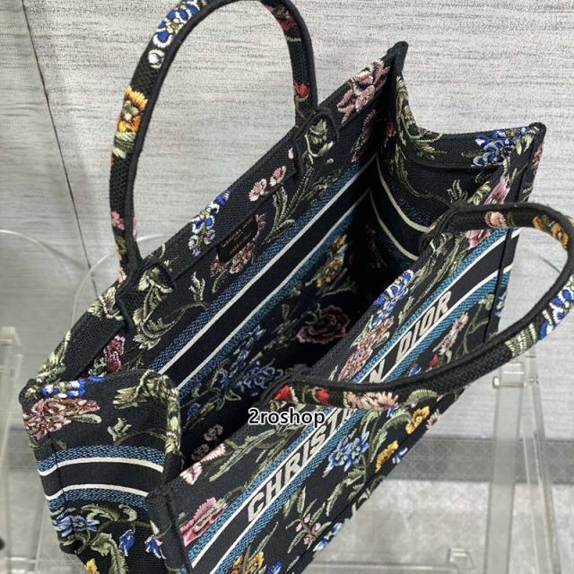 디올북토트백미듐멀티블랙