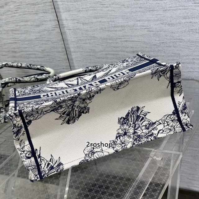 디올북토트백미듐멀티블루화이트