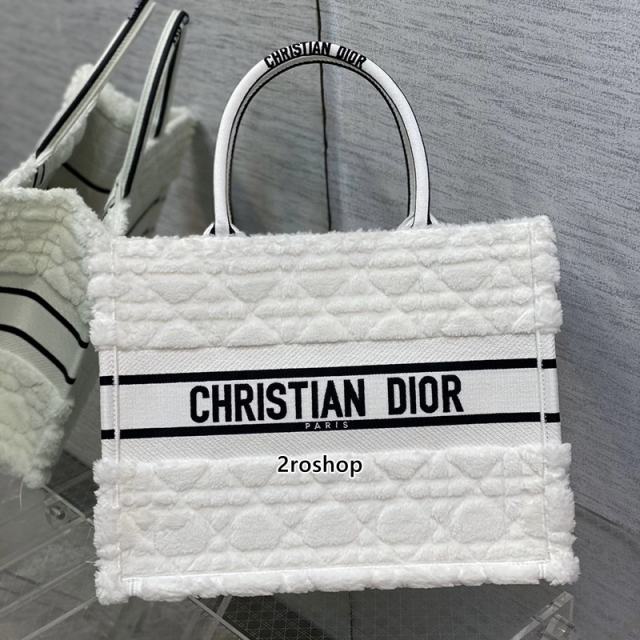 디올북토트백미듐화이트