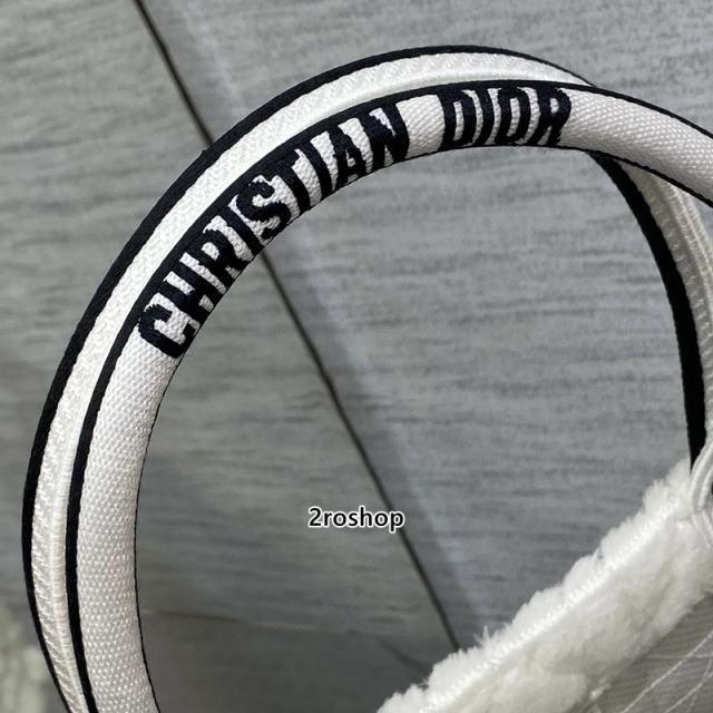 디올북토트백미듐화이트