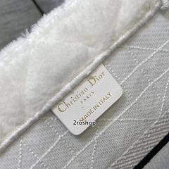 디올북토트백미듐화이트