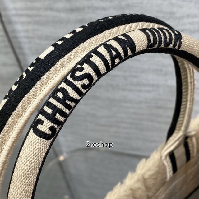 디올북토트백미듐