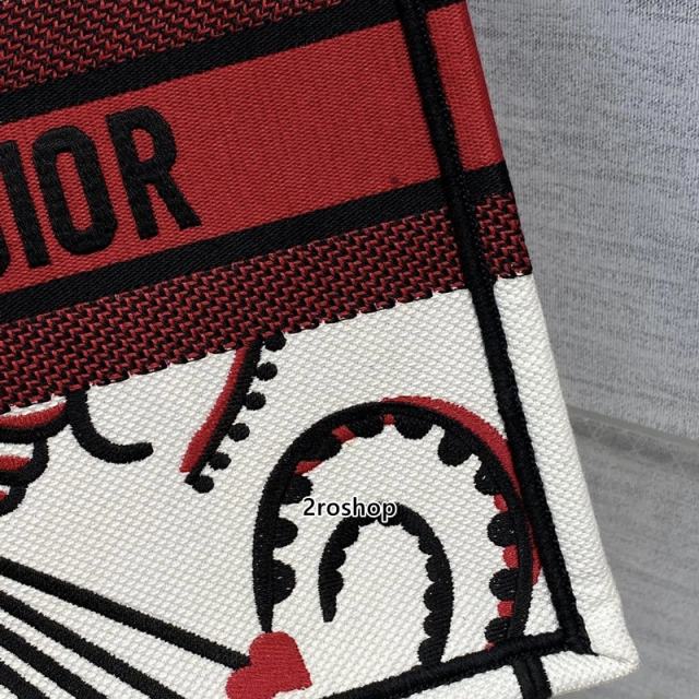 디올북토트백미듐