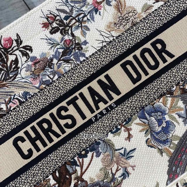 디올북토트백미듐