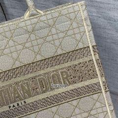 디올북토트백미듐