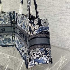 디올북토트백미듐