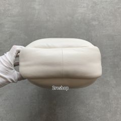 프라다호보백