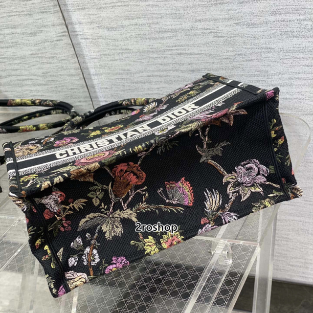 디올북토트백미듐블랙멀티