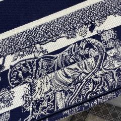 디올북토트백미듐