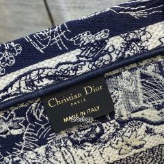 디올북토트백미듐