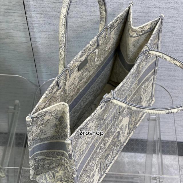 디올북토트백라지멀티그레이