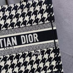 디올북토트백미듐