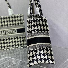 디올북토트백미듐