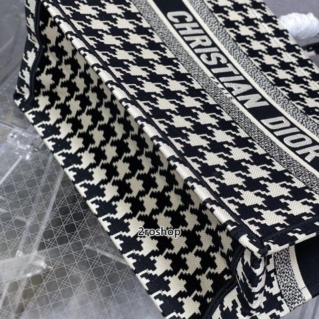 디올북토트백미듐