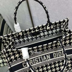 디올북토트백미듐