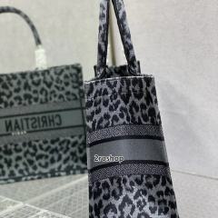 디올북토트백미듐