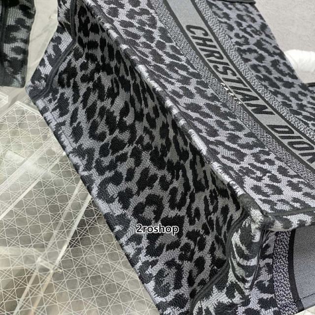 디올북토트백미듐