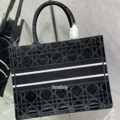 디올북토트백미듐